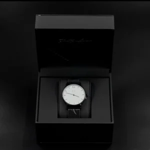 Amour Watch